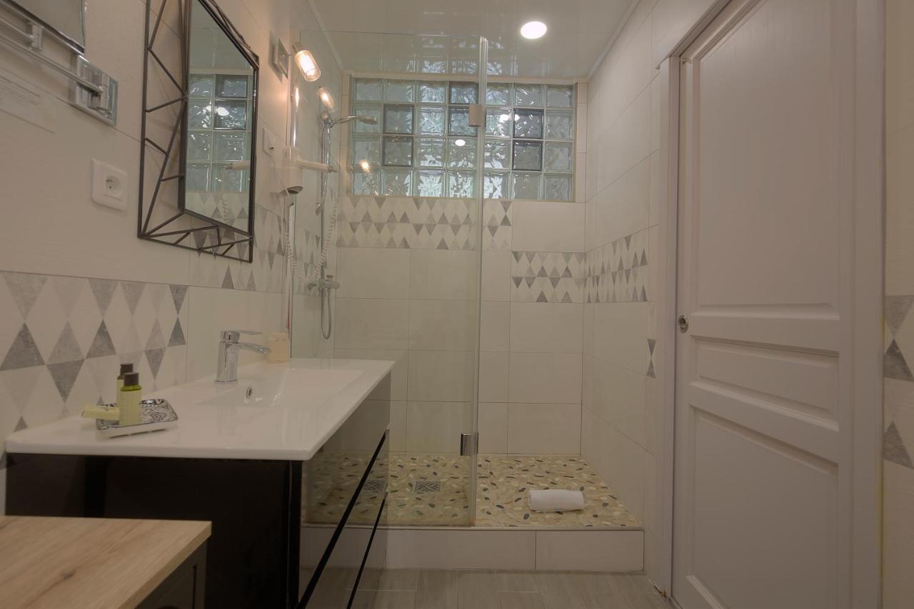 Logis Hotel Restaurant L'Essille Bassac Εξωτερικό φωτογραφία