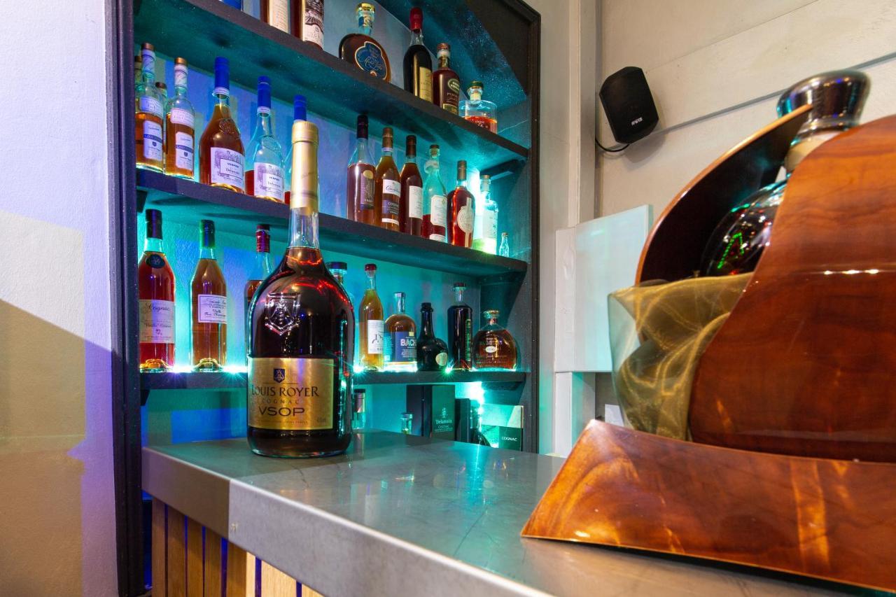 Logis Hotel Restaurant L'Essille Bassac Εξωτερικό φωτογραφία